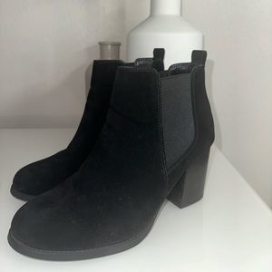 WOMENS HEELED BOOTS